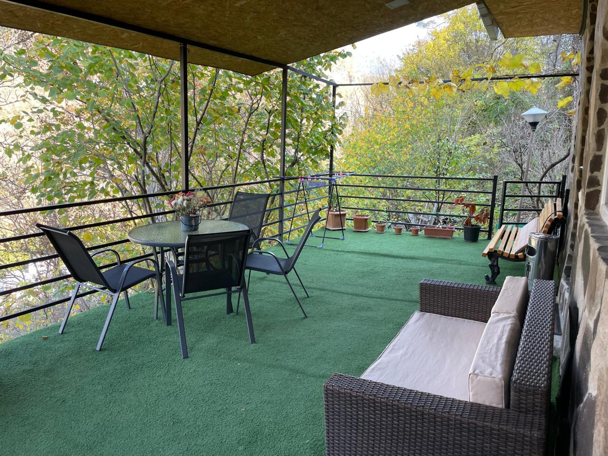Borjomi Veranda Exterior photo